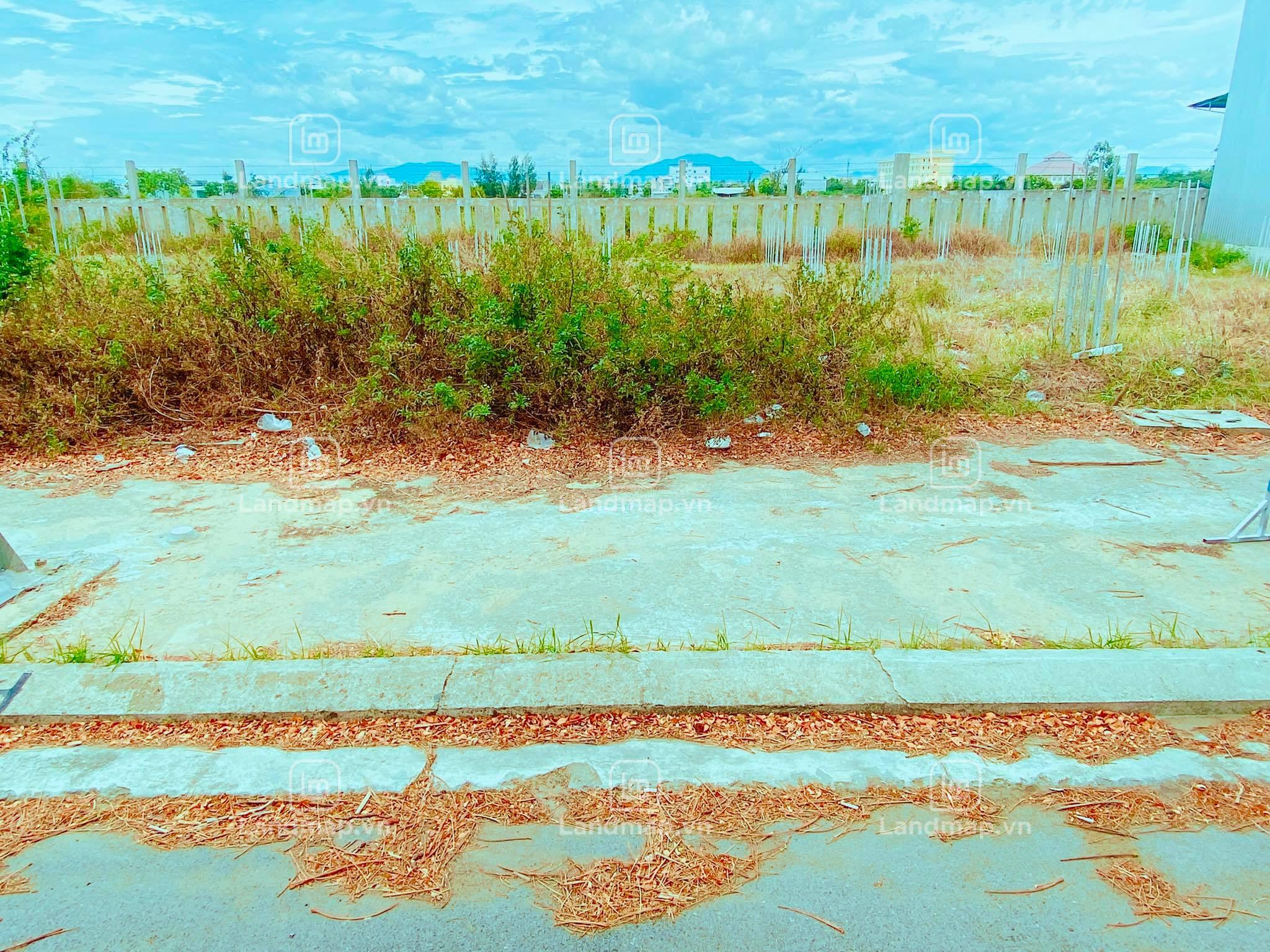 Đất Nền đường 9.5m B2-37fpt lô V1 FPT City