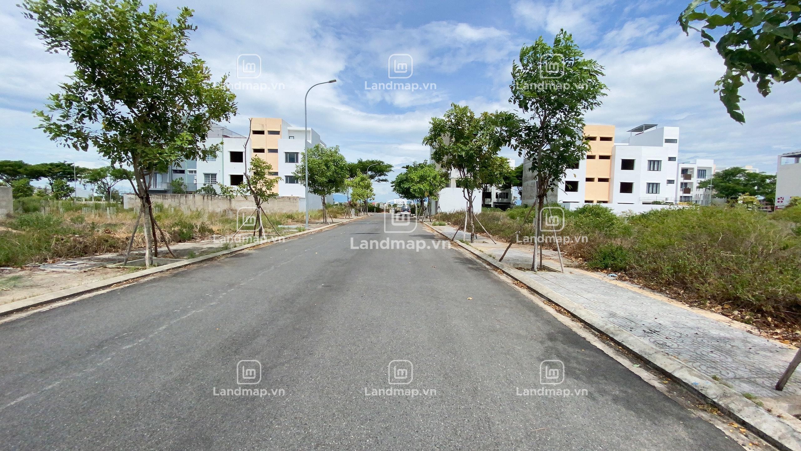 Đất Nền đường 7.5m B2-24 lô  V5 FPT City