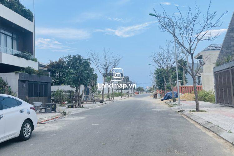 Gần sông Đô Tỏa