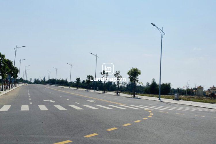 Gần cầu Mai Đăng Chơn