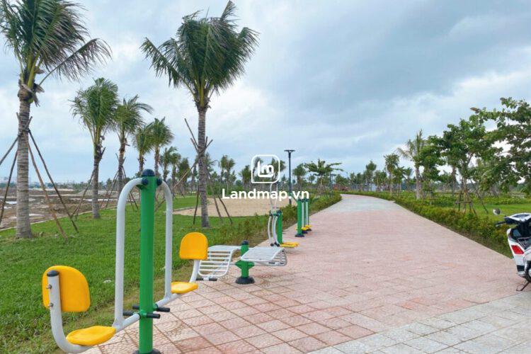 Bán Đất Hai Mặt Tiền Đầm Sen Nam Hòa Xuân đường 7.5m B2-137 lô 65 - Gần Sông Cổ Cò